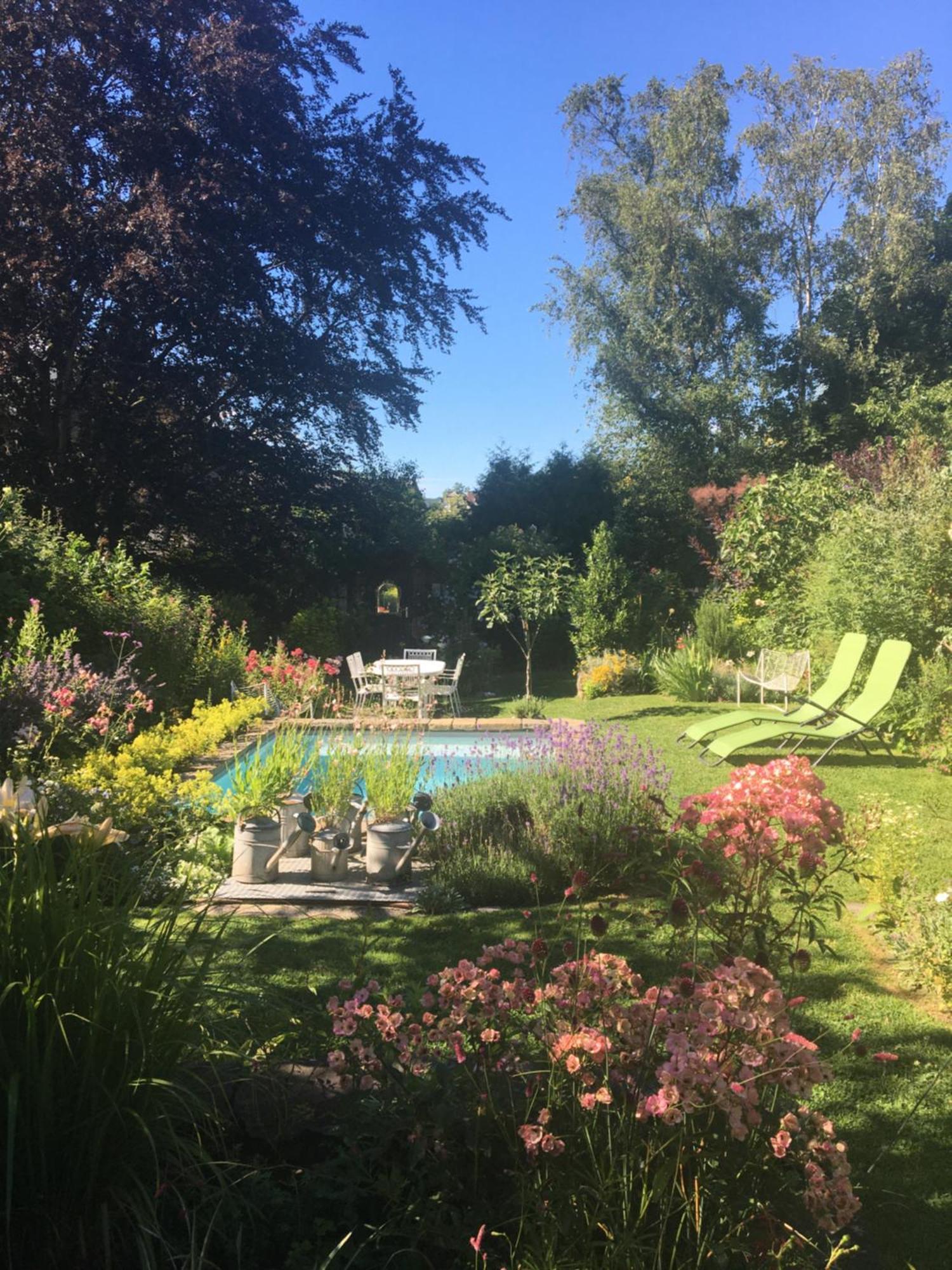 לינה וארוחת בוקר Esneux Le Jardin Des Miroirs חדר תמונה